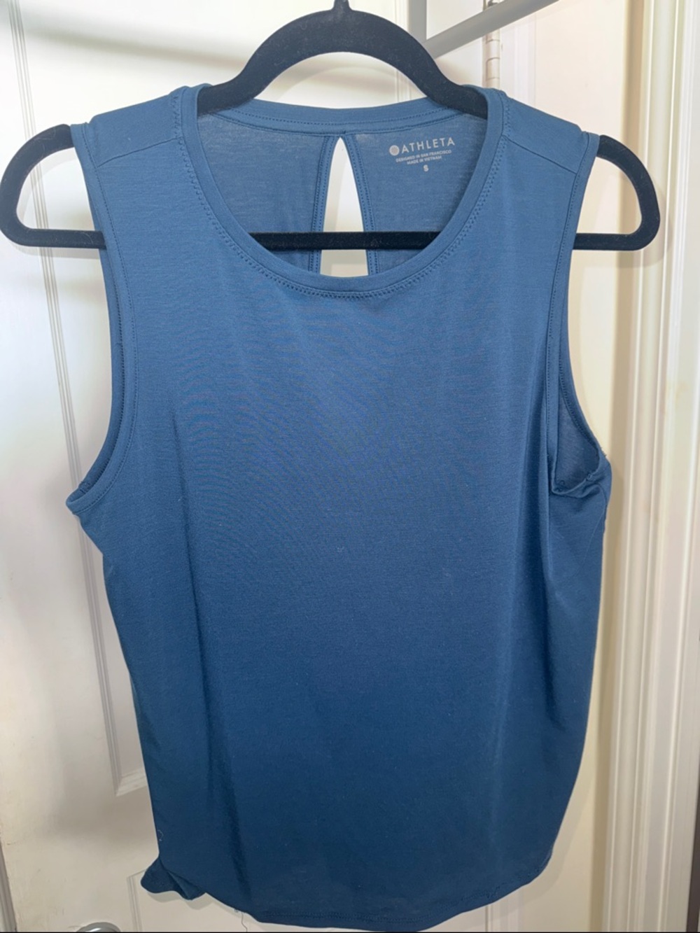 Athleta Deep Blue Scoop-Neck Performance Tank